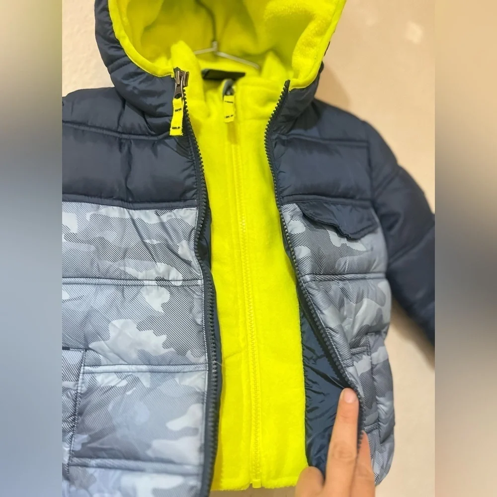 Snozu Kid's Jacket with hoodie - Blue - 3T like new condition super clean